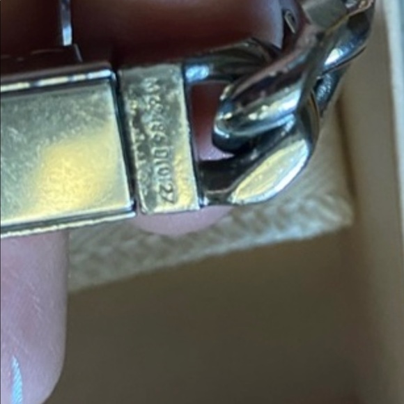 Louis Vuitton SS bracelet w original box only - Picture 12 of 16